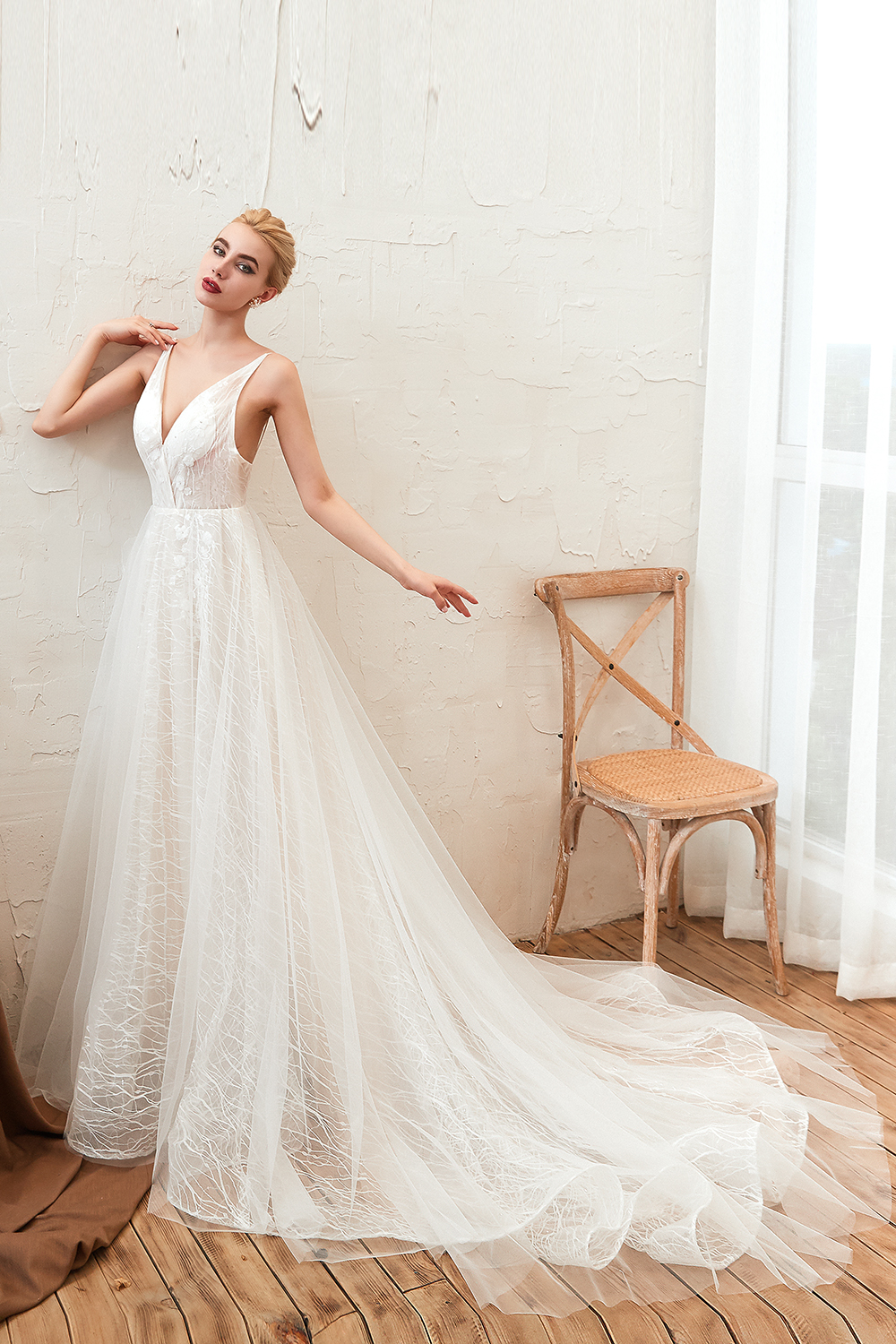 A-line Plunging Neckline Sleeveless Chapel Train Tulle Bridal Gown With Lace 5
