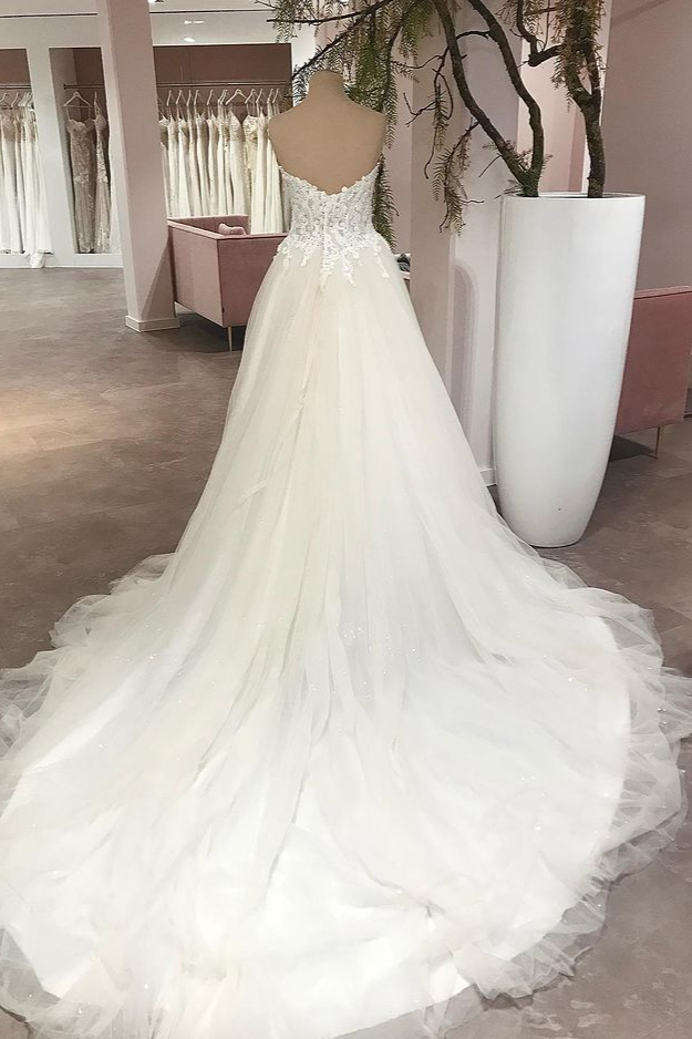 A-line Sweetheart Neck Sleeveless Sweep / Brush Train Tulle Wedding Gown With Lace 2