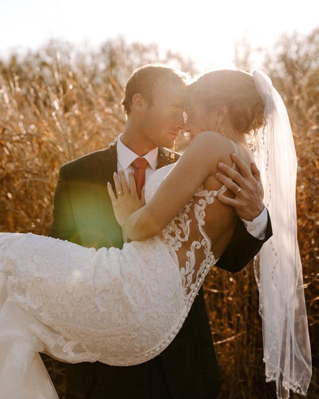 Mermaid Spaghetti Straps Sleeveless Court Train Lace Wedding Gown With Lace 3