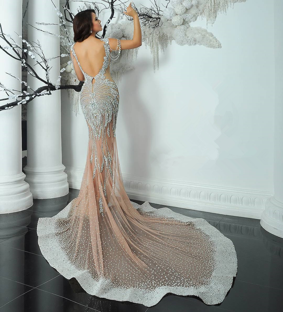 Mermaid V-neck Sleeveless Court Train Tulle Formal Dress With Crystal 2