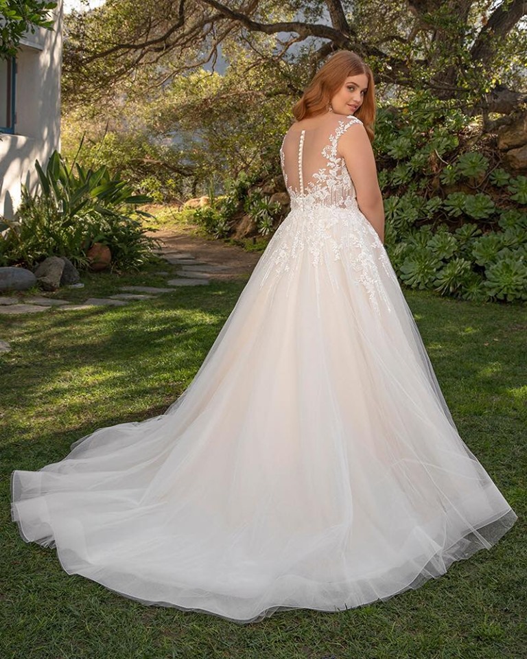 A-line Sweetheart Neck Jewel Neck Cap Sleeves Sweep / Brush Train Tulle Wedding Gown With Lace 2