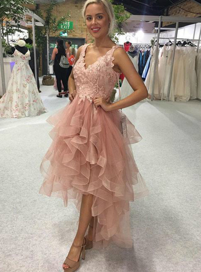 A-line Straps V-neck Sleeveless Hi-Lo Tulle Homecoming Dress With Appliques 2