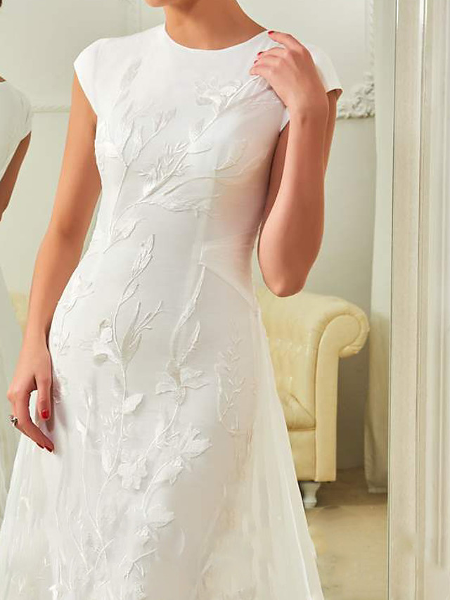 A-line Cap Sleeves Sweep / Brush Train Tulle Bridal Gown With Lace 3
