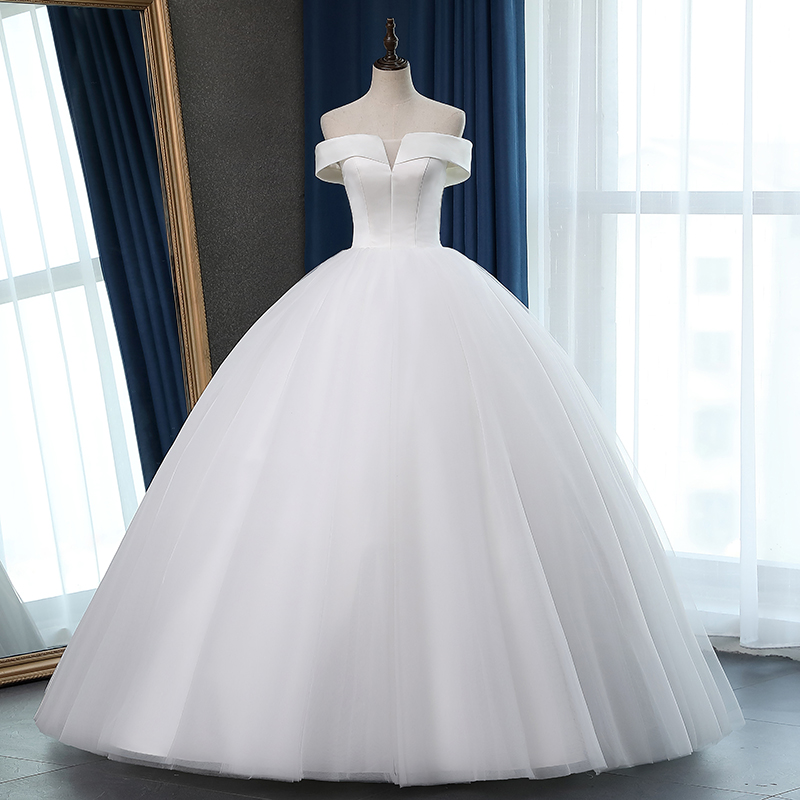 A-line Bateau Neck Floor-length Tulle Wedding Dress 7