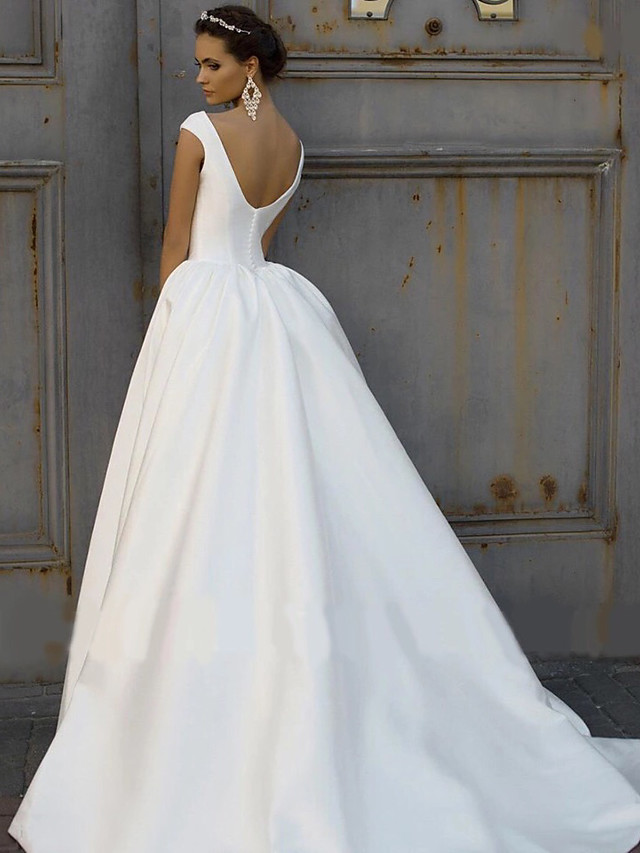 A-line Bateau Neck Cap Sleeves Tulle Wedding Gown With Court Train 4