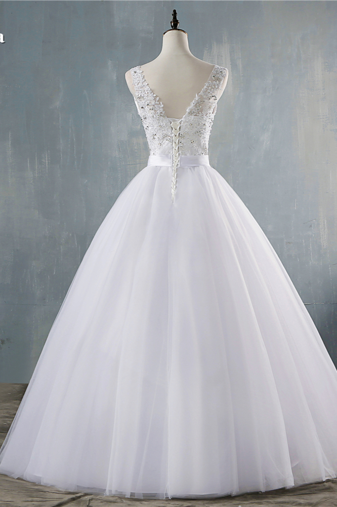 A-line V-neck Floor-length Tulle Bridal Gown With Appliques 2