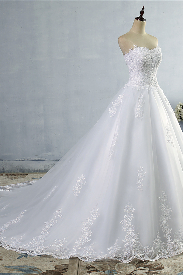 A-line Sweetheart Neck Sleeveless Floor-length Tulle Bridal Dress With Appliques 3