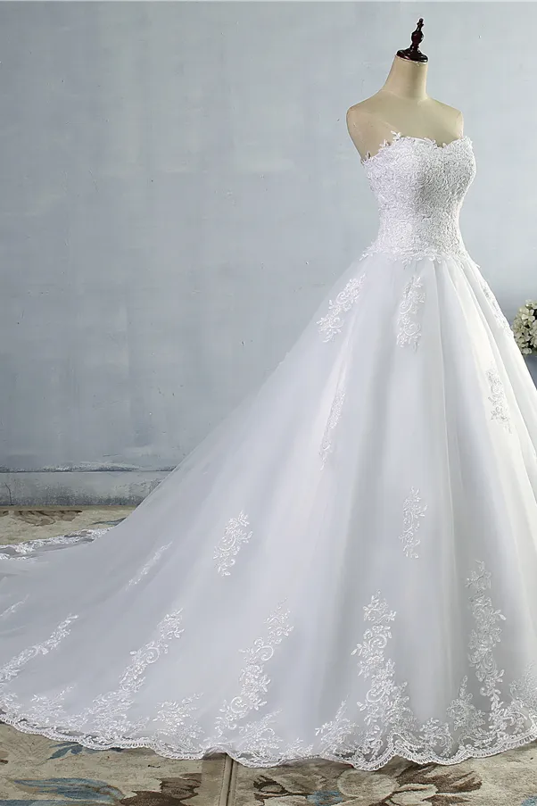 A-line Sweetheart Neck Sleeveless Floor-length Tulle Bridal Dress With Appliques 3