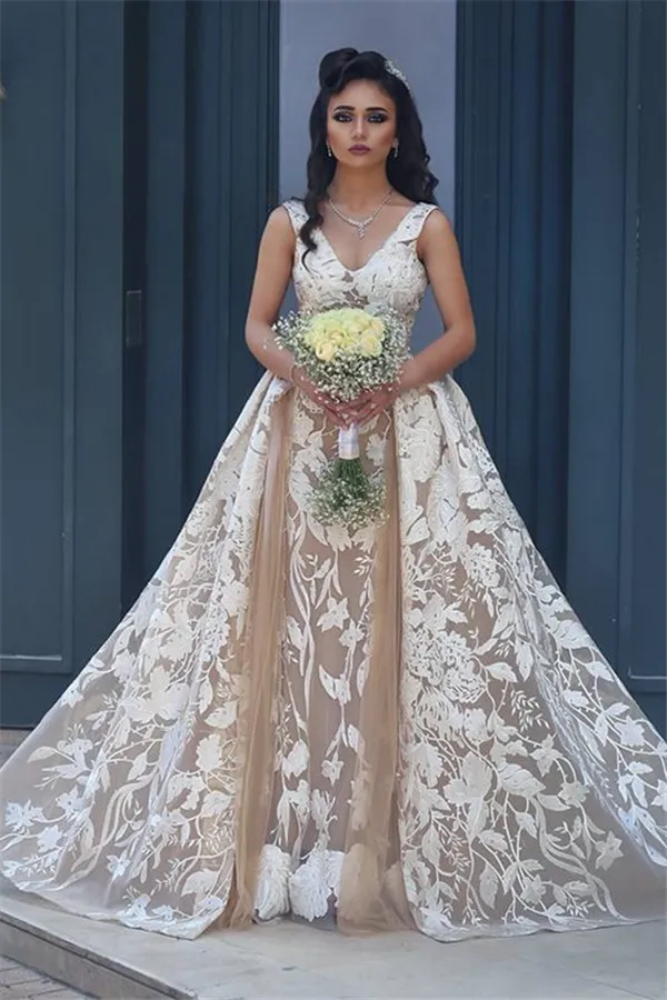 A-line V-neck Sleeveless Sweep / Brush Train Tulle Bridal Attire With Lace 1