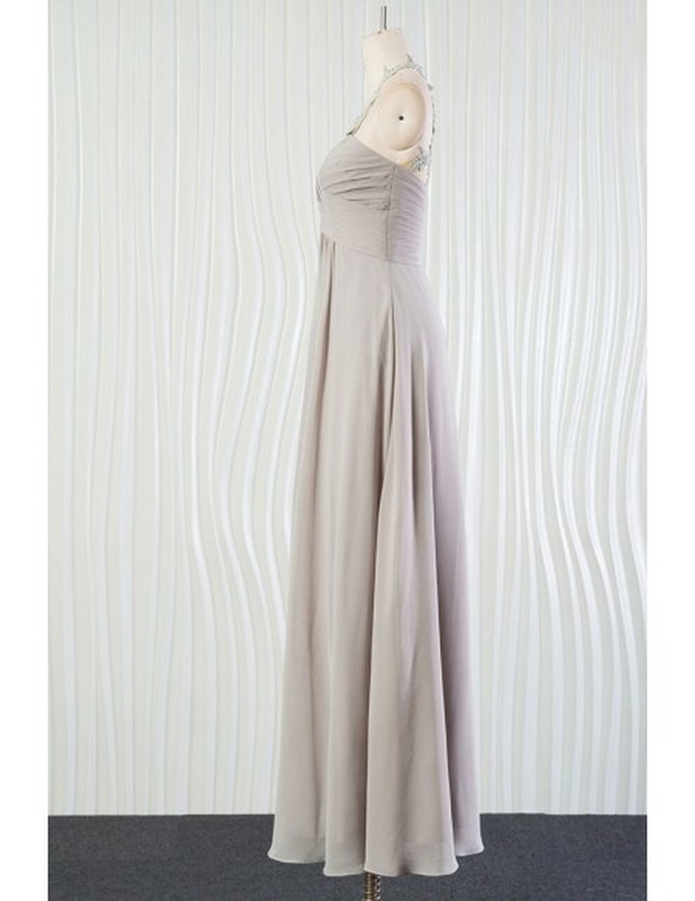 A-line Sweetheart Neck Halter-neck Sleeveless Floor-length Bridesmaid Gown With Lace 3