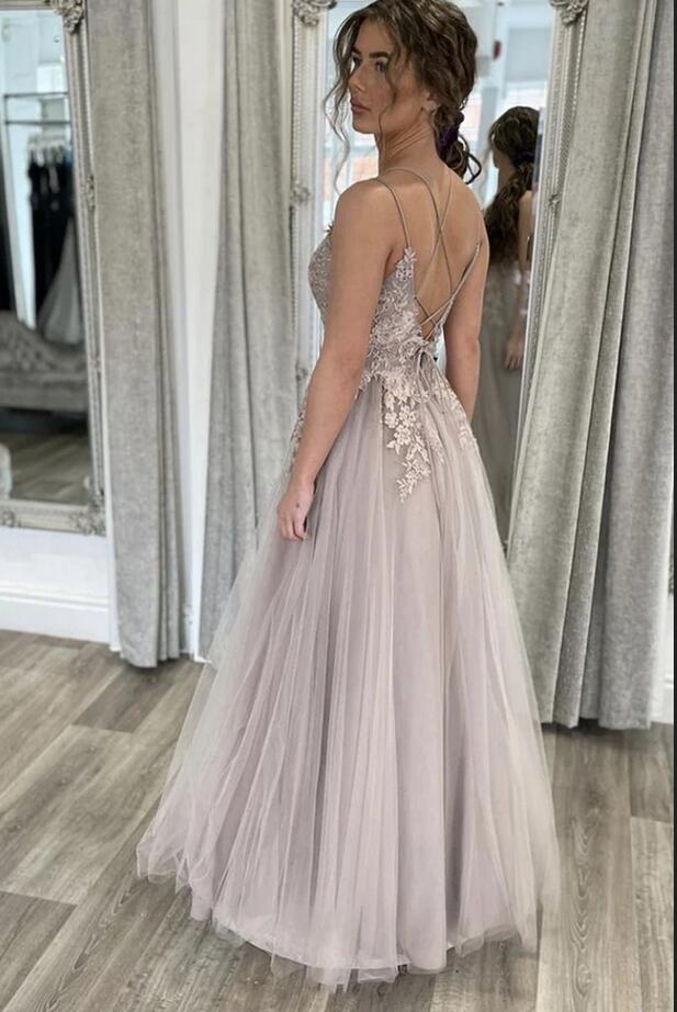 Column Spaghetti Straps Sleeveless Floor-length Lace Evening Gown 2