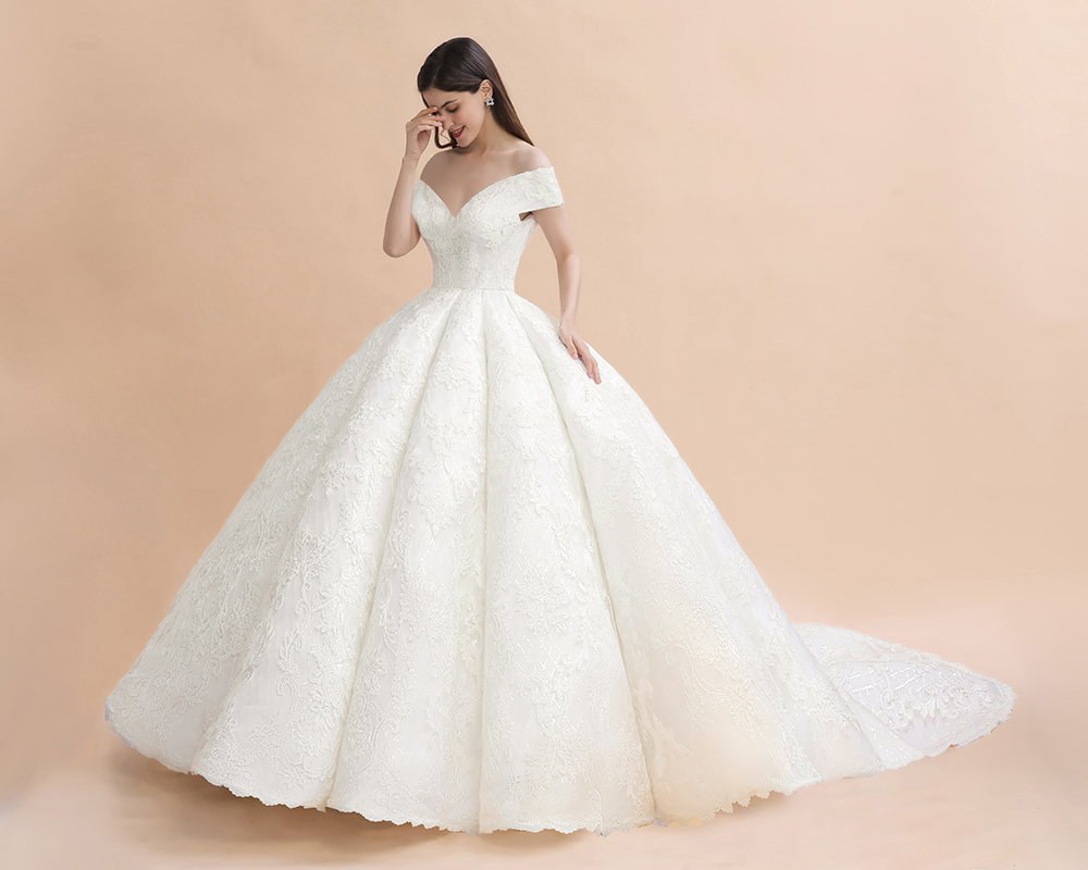 Ball Gown Off-the-shoulder Cap Sleeves Chapel Train Tulle Wedding Gown With Appliques 6