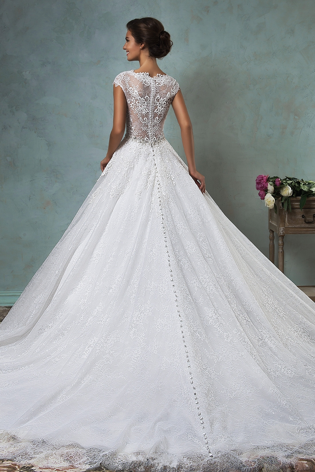 A-line V-neck Sleeveless Bridal Gown With Court Train 2