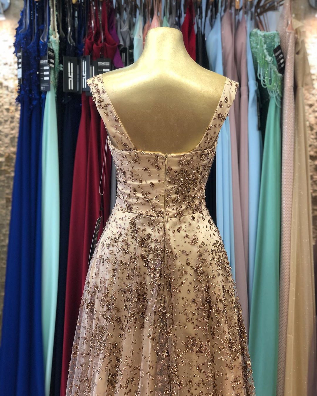 A-line Sweetheart Neck Sleeveless Floor-length Evening Gown With Ruffles 5