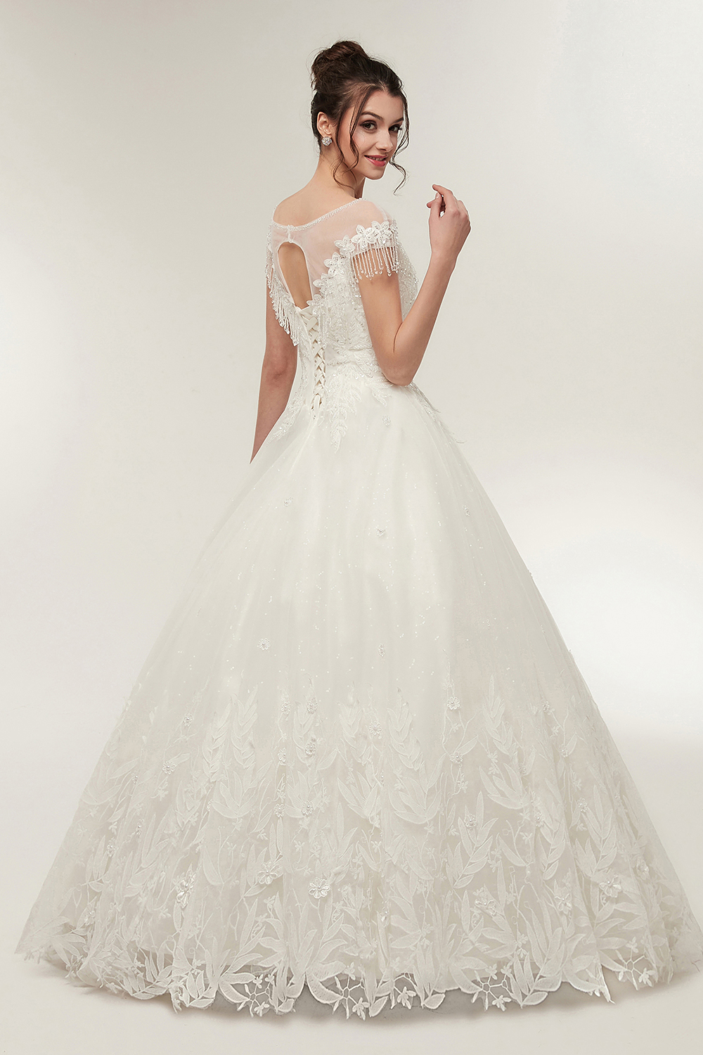 Jewel Neck Short Sleeves Floor-length Tulle Wedding Dress With Ruffles 2