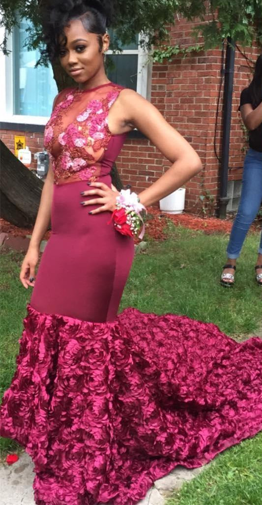 Column Jewel Neck Sleeveless Court Train Formal Dress With Appliques 1