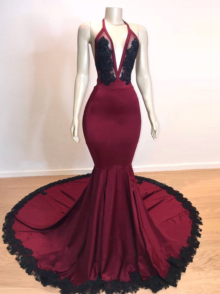 Mermaid V-neck Halter-neck Sleeveless Court Train Evening Dress With Appliques 3