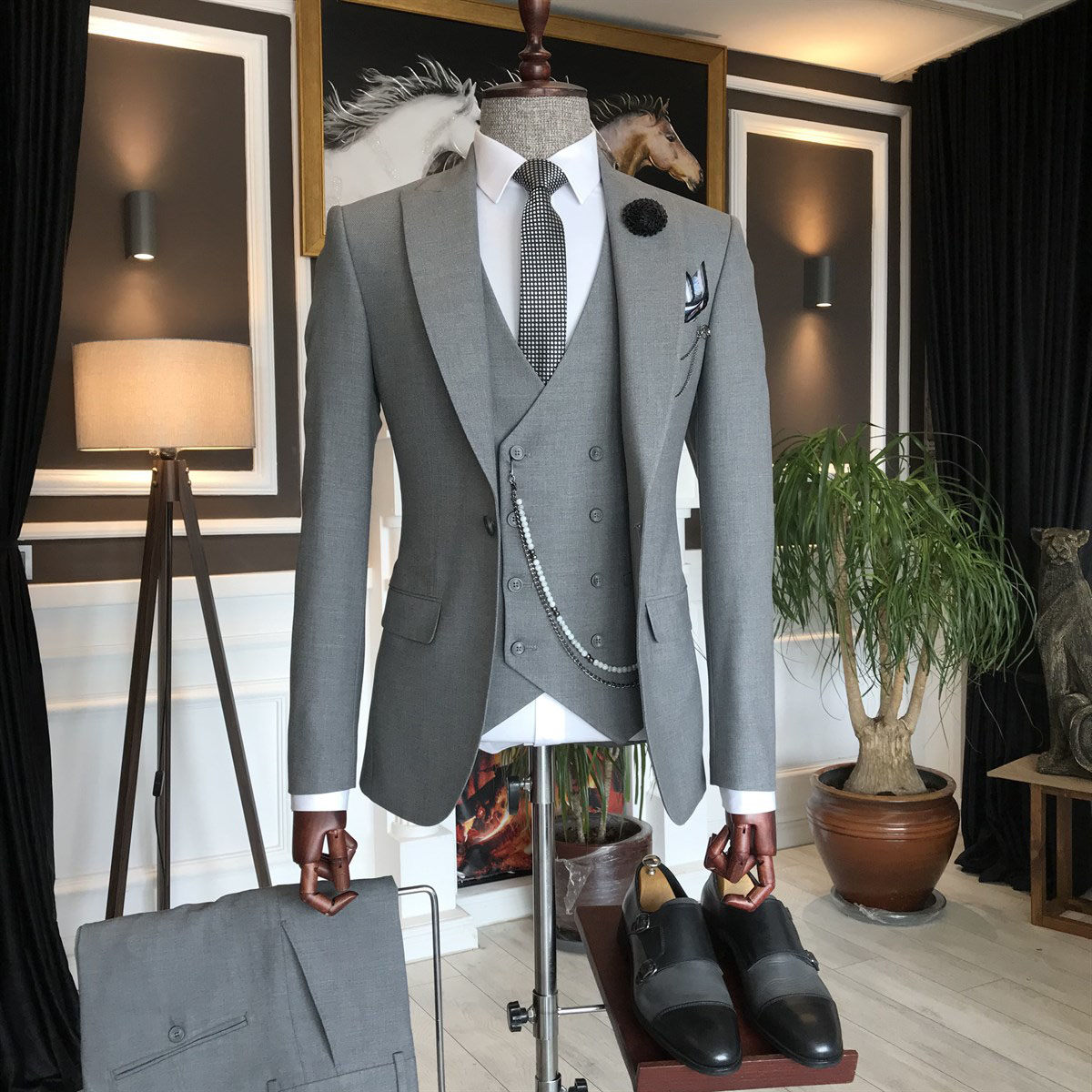 Dark Gray Formal Suit with Peaked Lapel 2