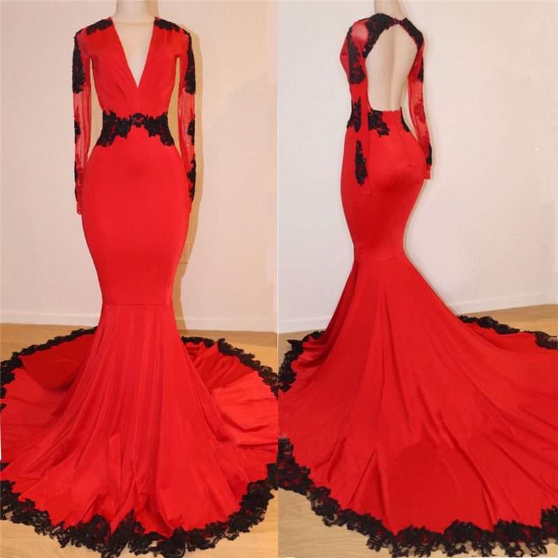 Mermaid V-neck Court Train Evening Gown With Appliques 2