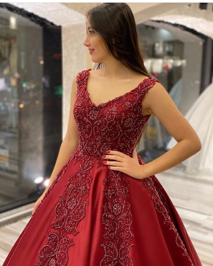 A-line V-neck Sleeveless Court Train Satin Wedding Gown With Lace 3