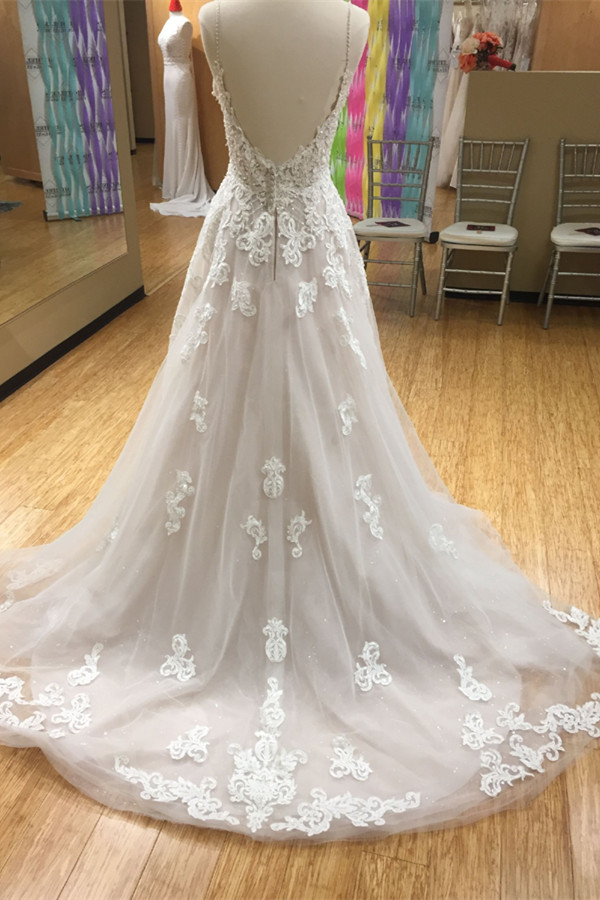 A-line Spaghetti Straps V-neck Sleeveless Floor-length Tulle Bridal Dress With Appliques 2