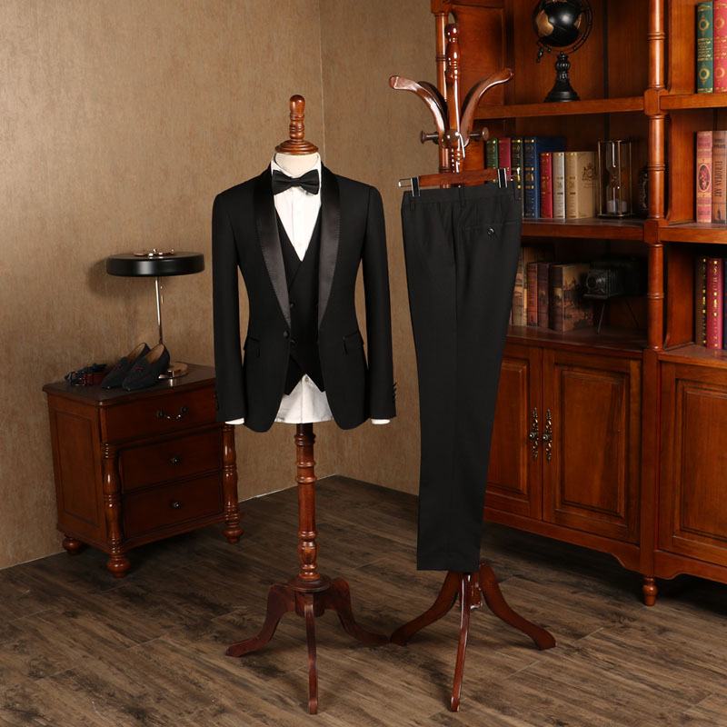 All Black Custom Wedding Suit For Grooms 2