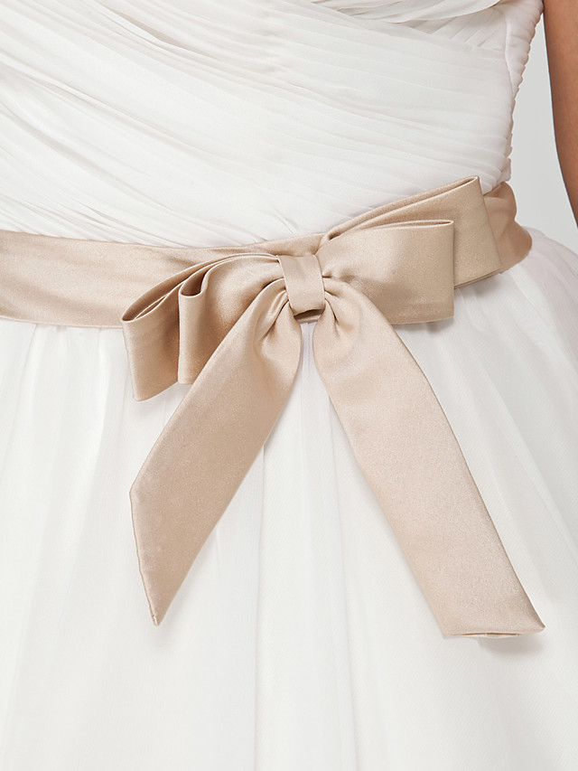 Ball Gown Strapless Sweetheart Neck Tulle Wedding Gown With Court Train 9