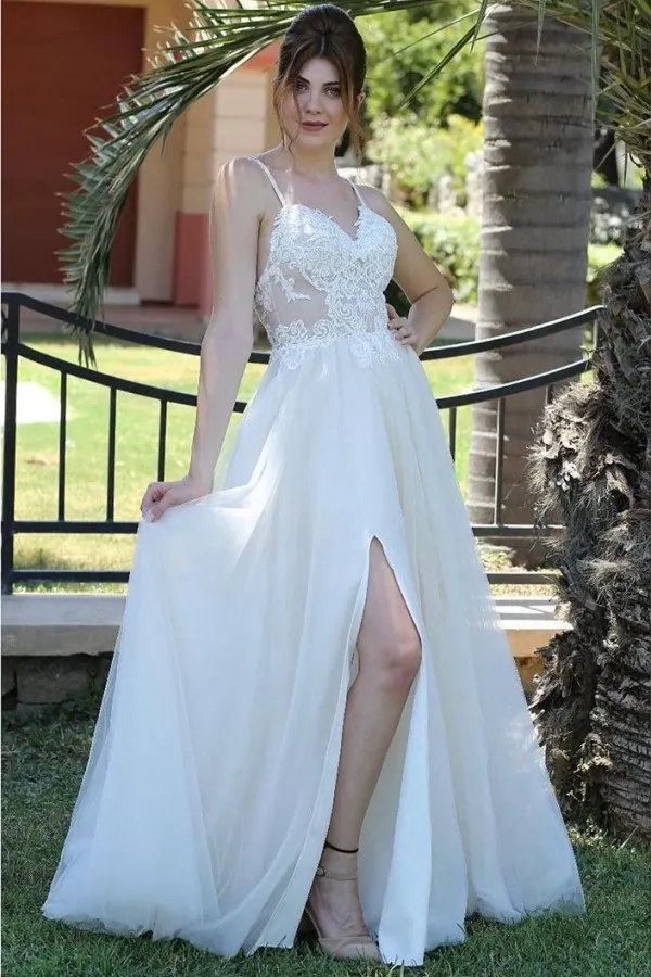 Column Spaghetti Straps Sleeveless Floor-length Tulle Bridal Dress With Ruffles 1