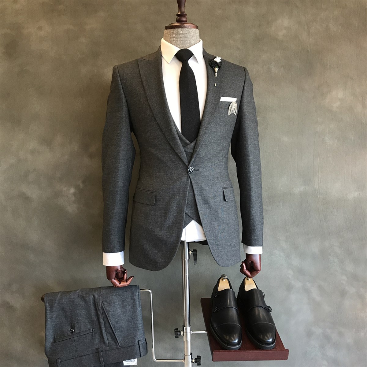 Black Single Breasted Formal Menswear 2