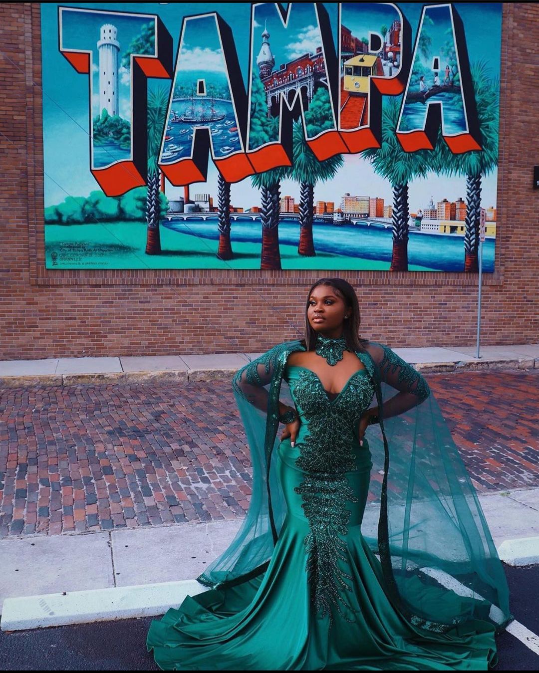 Mermaid Jewel Neck Halter-neck Long Sleeves Sweep / Brush Train Stretch Satin Evening Dress With Beading 5