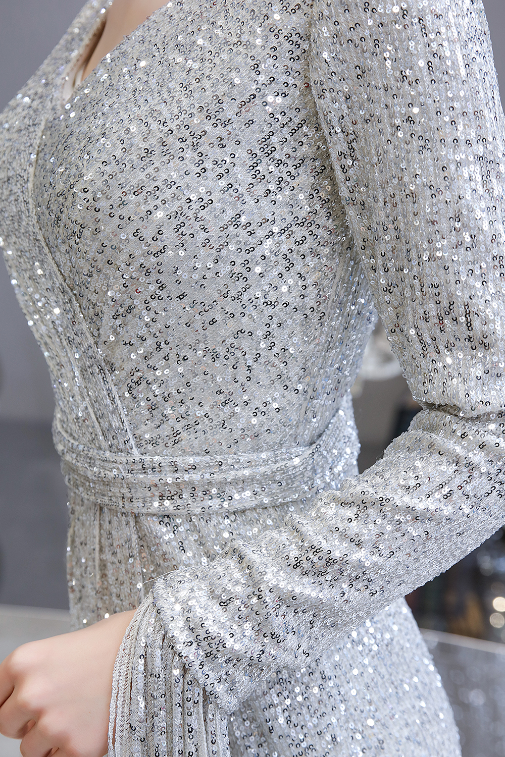 Mermaid V-neck Long Sleeves Sweep / Brush Train Tulle Formal Dress With Sequins 12