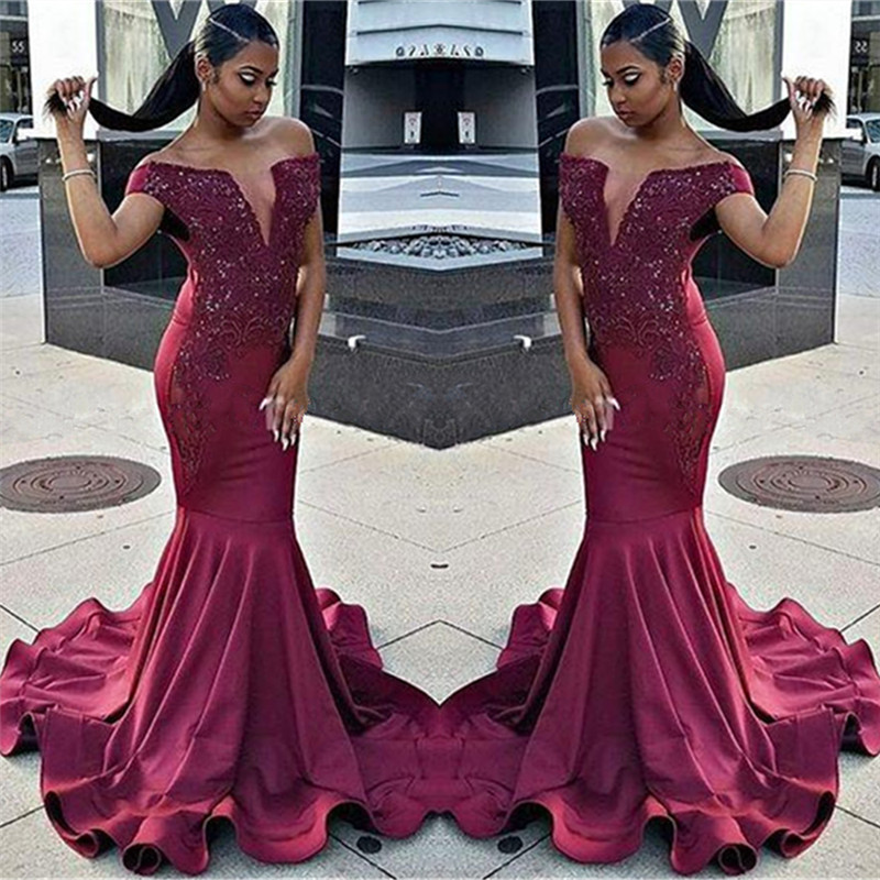 Mermaid Off-the-shoulder Court Train Evening Dress With Appliques 2