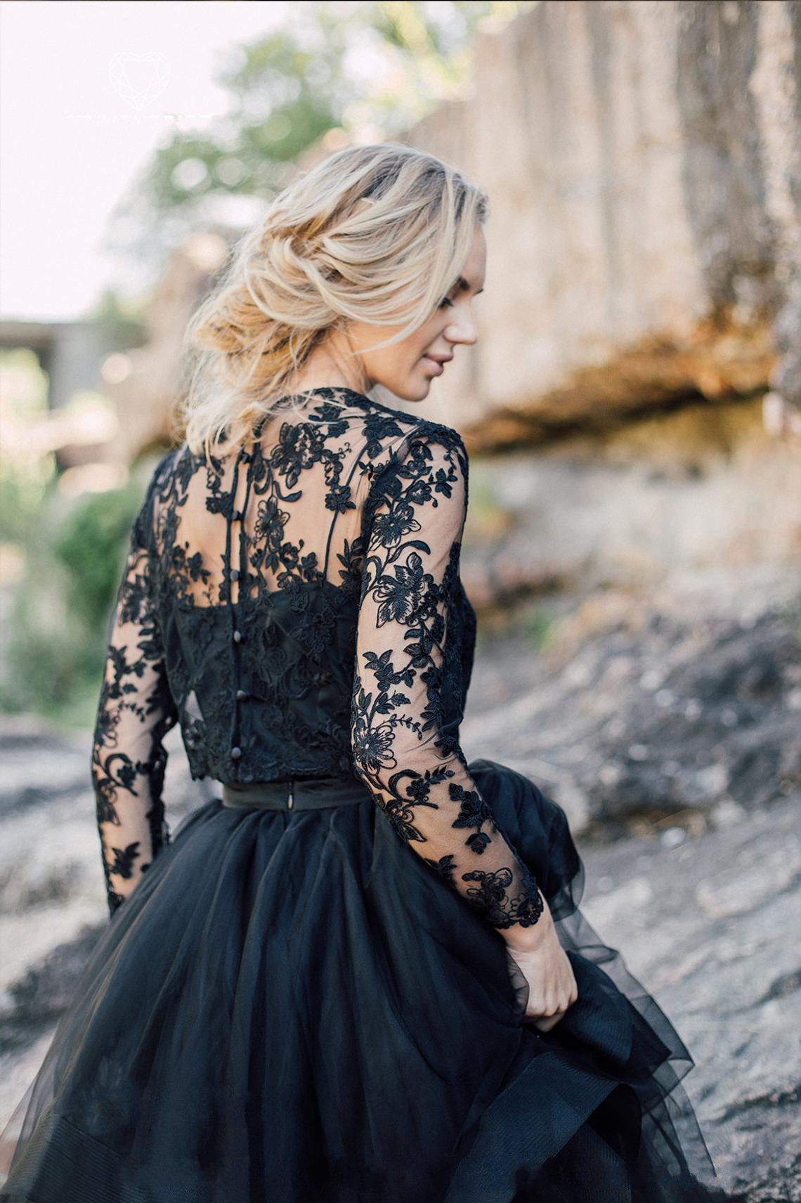 A-line Jewel Neck Long Sleeves Floor-length Tulle Wedding Dress With Lace 2