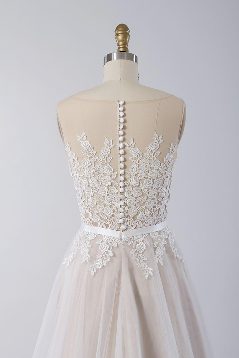 A-line Jewel Neck Sleeveless Floor-length Tulle Wedding Dress With Appliques 4