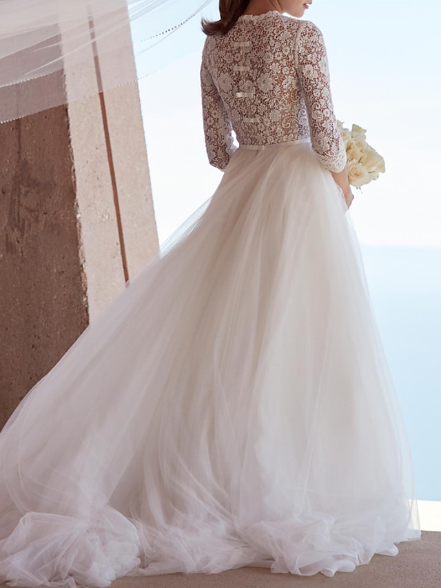 A-line Sweep / Brush Train Tulle Wedding Gown With Buttons 4