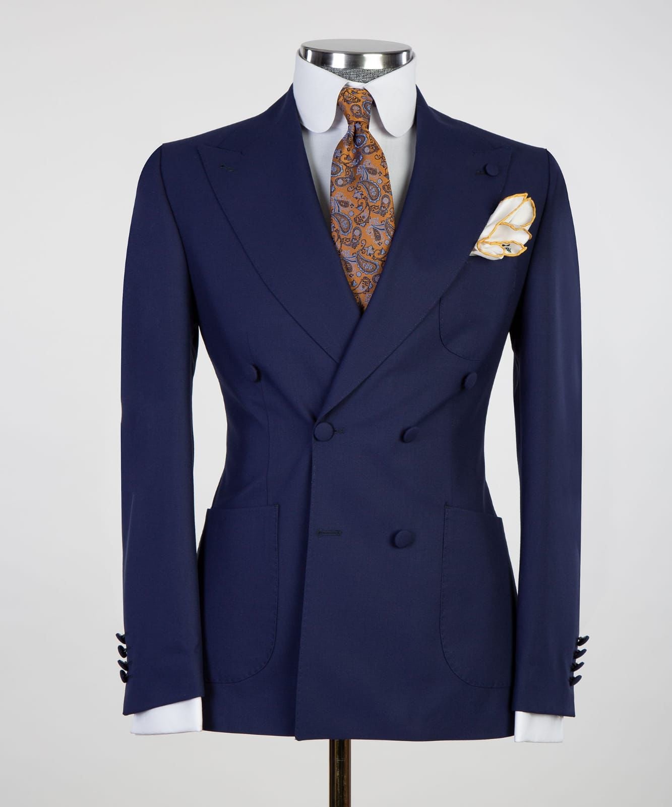 Dark Navy Double Breasted  Men Suit with Peaked Lapel 4