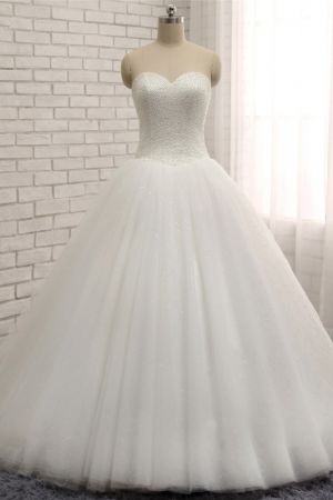 A-line Sweetheart Neck Floor-length Tulle Wedding Gown With Pearls