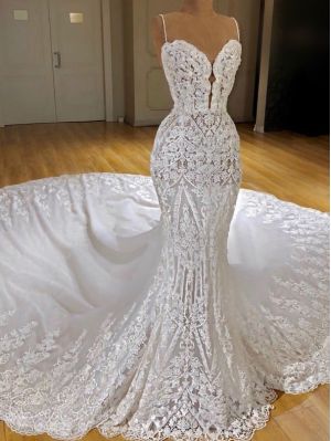 Mermaid V-neck Sleeveless Court Train Wedding Gown With Appliques