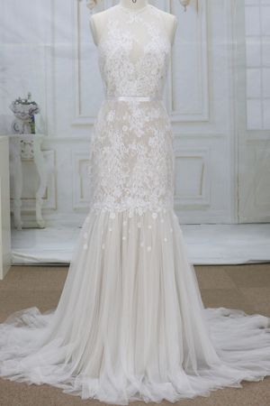 Mermaid Halter-neck Sleeveless Chapel Train Lace Wedding Gown With Lace