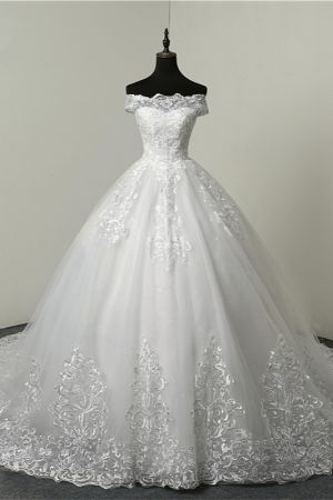 Bateau Neck Sleeveless Floor-length Tulle Bridal Attire With Appliques