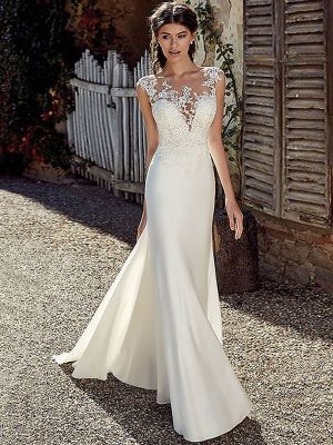 Column Sleeveless Court Train 100D Chiffon Bridal Gown With Appliques