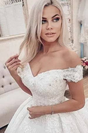 A-line Off-the-shoulder Sleeveless Court Train Tulle Wedding Gown With Lace
