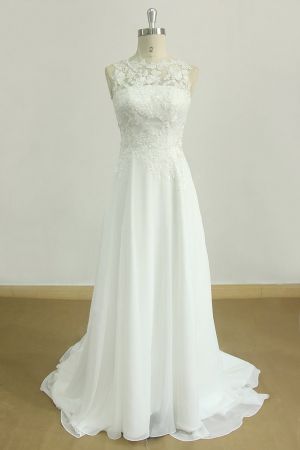 A-line Jewel Neck Sleeveless Floor-length Tulle Bridal Dress With Lace