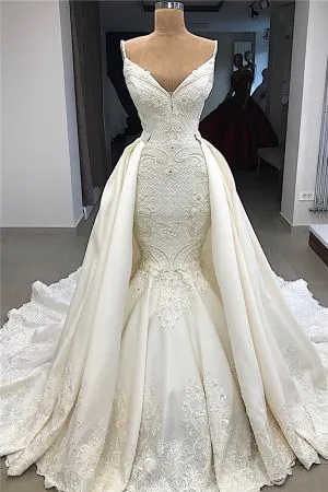 Mermaid Spaghetti Straps Sleeveless Chapel Train Satin Wedding Dress With Appliques