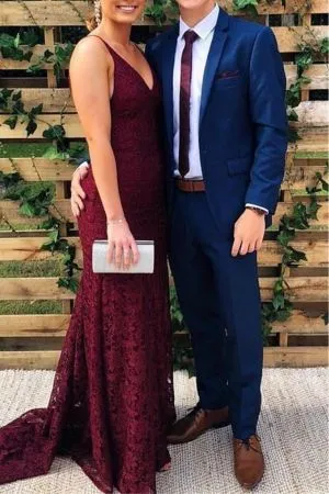 Navy Blue Notch Lapel Prom Suit