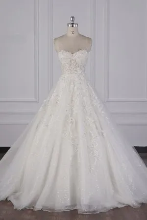 A-line Strapless Straps Sweetheart Neck Sleeveless Floor-length Tulle Bridal Dress With Lace
