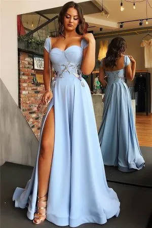 A-line Scalloped-Edge Sweep / Brush Train Evening Dress With Appliques