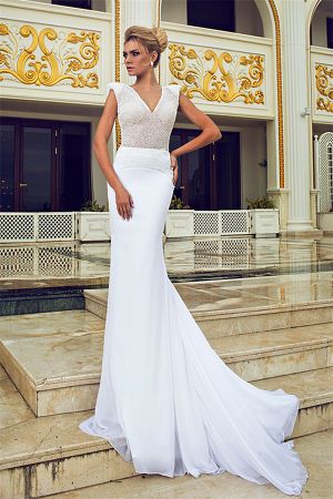 Mermaid V-neck Sleeveless Sweep / Brush Train 100D Chiffon Bridal Gown With Beading
