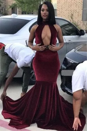 Column Halter-neck Sleeveless Formal Dress With Court Train
