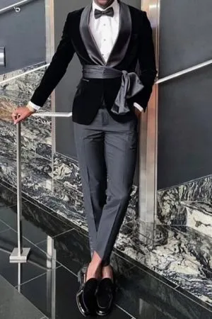 Modern Shawl Lapel Velvet Tuxedo Suit with Contrast Trousers